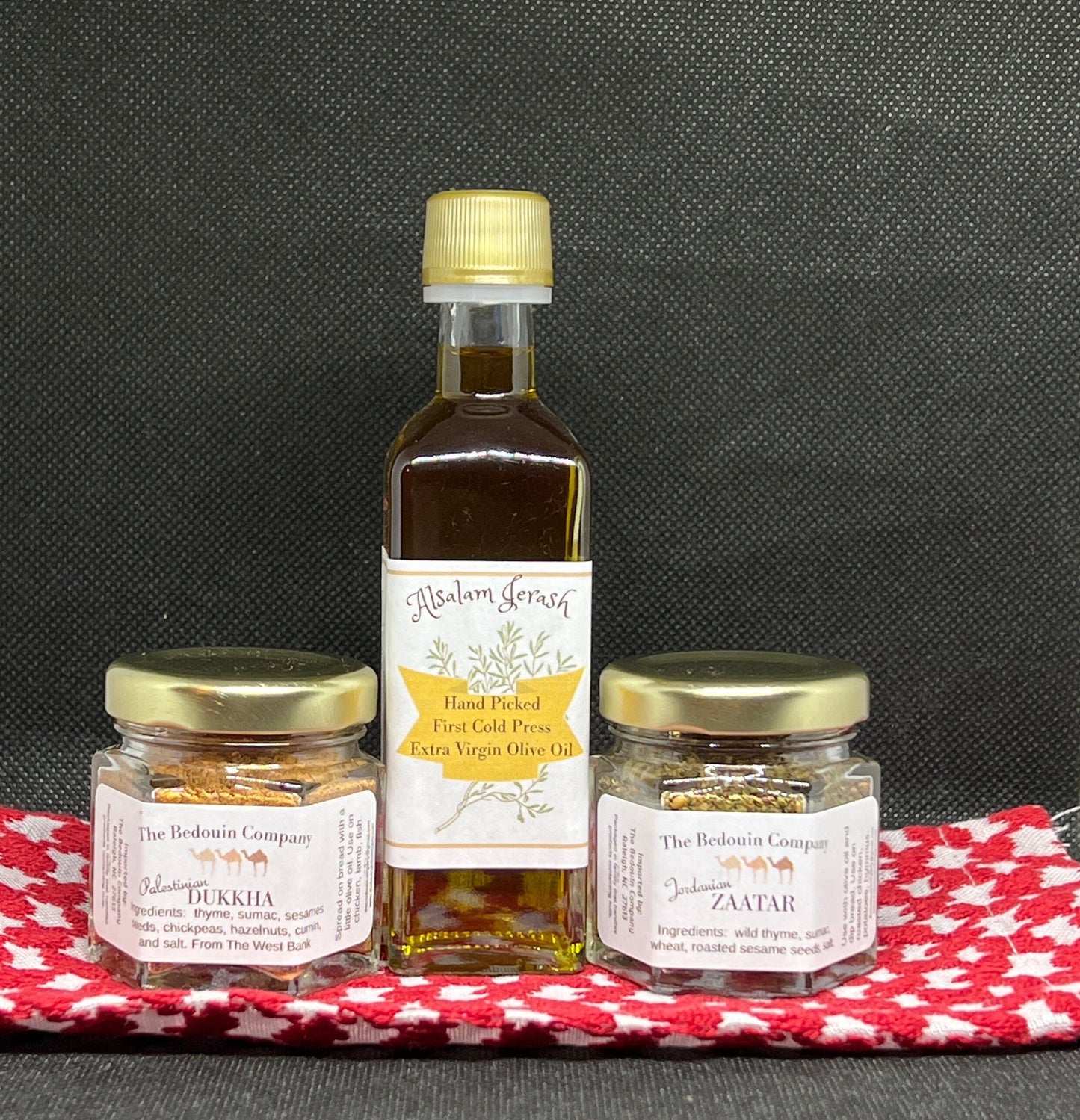 Jordanian Olive Oil with Jordanian Zaatar & Palestinian Dukkha, Great Gift Set