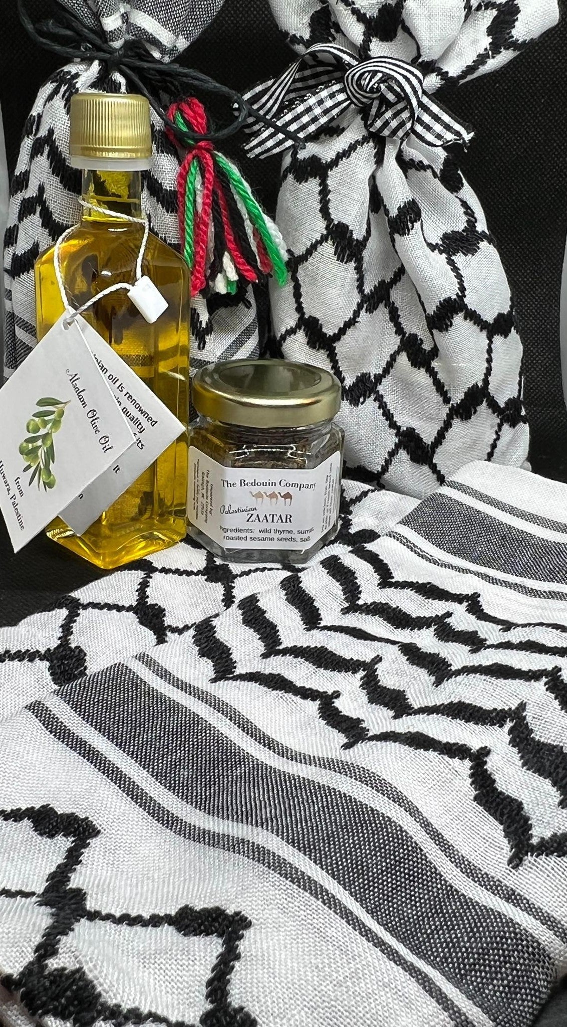 Set of 10 Palestinian Olive Oil with Palestinian Zaatar in Gift Bag